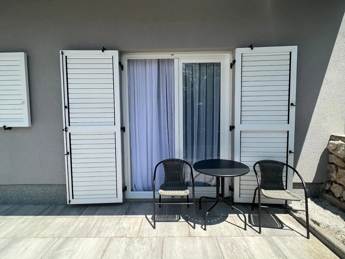 Apartmani Avis Selce Horvátország