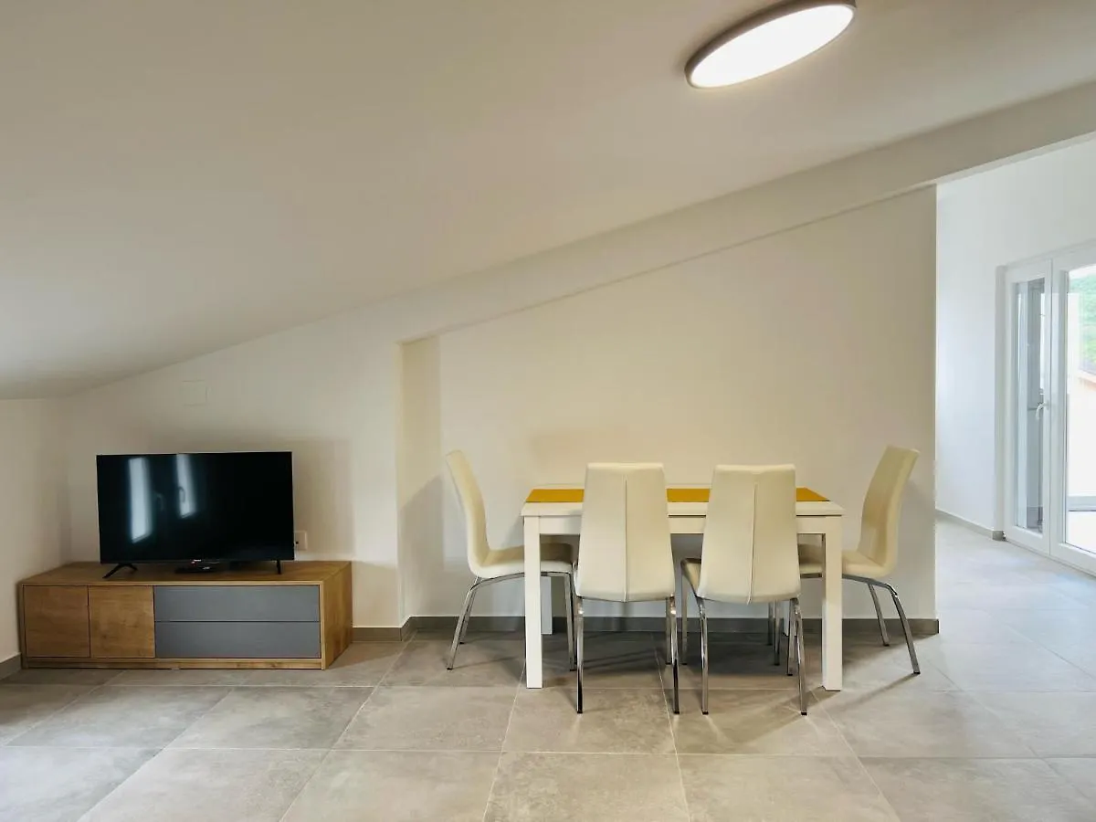 Apartmani Avis Selce